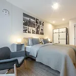 Apartment Modern